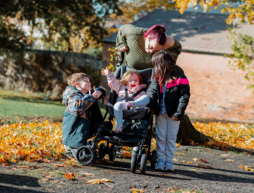 Maggie May & Khia_32