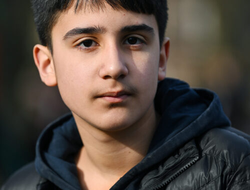 UNP Family Fund 47595 Amiri Family Glasgow

Pictured 

Mohammad Amiri (14)

Ali Amiri (40)

Hamza Amiri (11)

©UNP Andy Buchanan
www.unp.co.uk  0845 600 7737
pictures@unp.co.uk